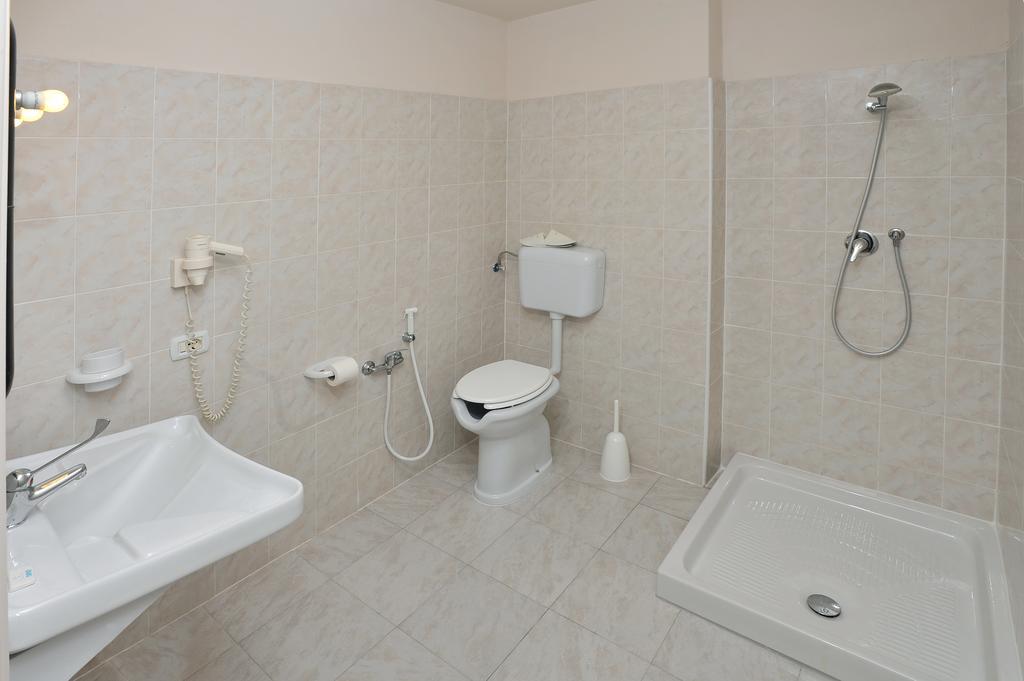 Hotel Piccadilly Μοντεκατίνι Τέρμε Εξωτερικό φωτογραφία